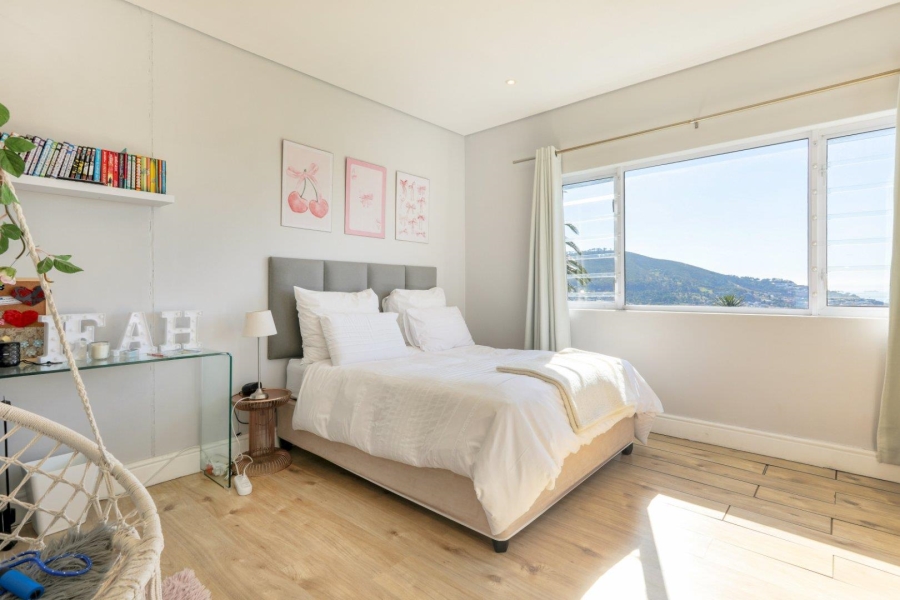 4 Bedroom Property for Sale in Oranjezicht Western Cape